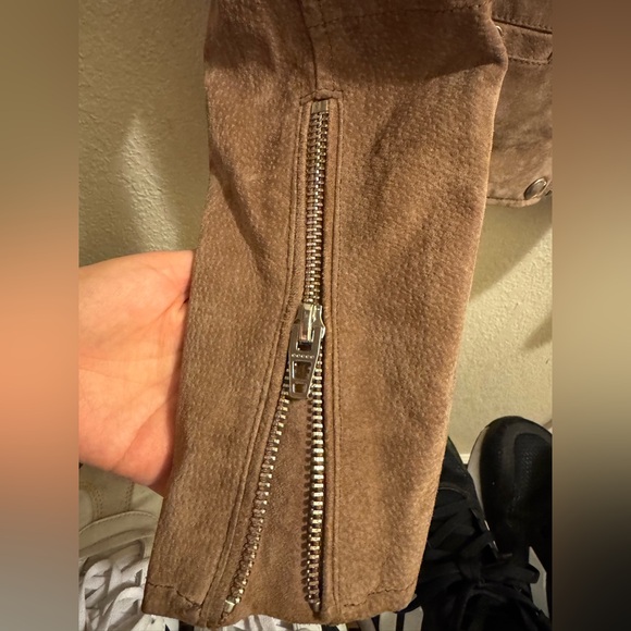 BLANK NYC Suede Moto Jacket- Taupe, Medium - Picture 5 of 8